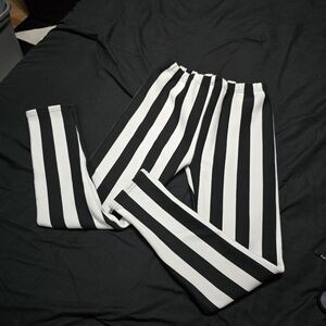 Black and White Striped Leggings, Medium